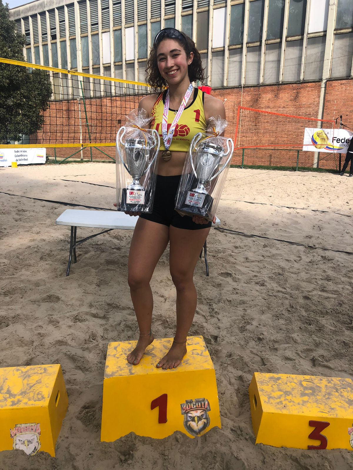 Oriana Gaviria, con solo 17 años, es doble campeona nacional en voleiplaya, en U-19 y U-21. Foto IDRD.