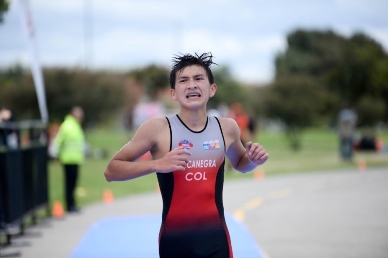 Atletismo en Juegos Distritales de la Juventud